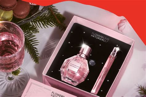 Holiday season: perfume and gift box 